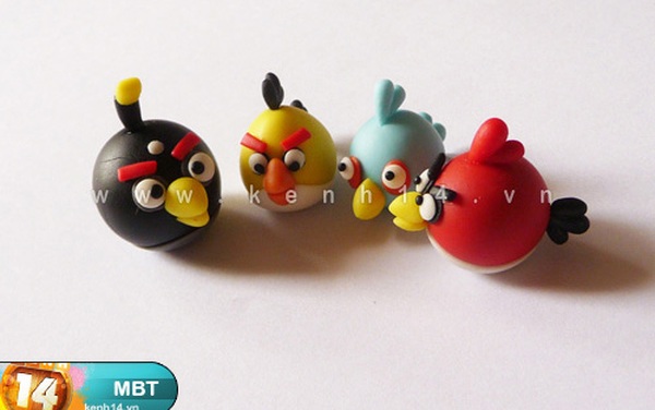 Móc điện thoại Angry bird sum vầy