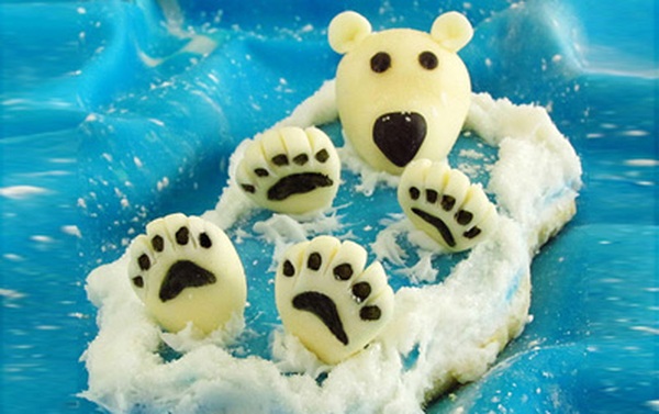 Bánh quy bạn gấu trắng Bắc Cực tập bơi