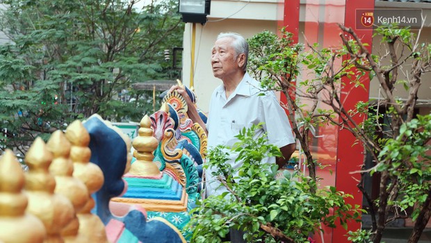 Úp mặt trò chuyện với tường đá trong ngôi đền Ấn giáo trăm năm tuổi ở Sài Gòn - Ảnh 2. Úp mặt trò chuyện với tường đá trong ngôi đền Ấn giáo trăm năm tuổi ở Sài Gòn - Ảnh 2.