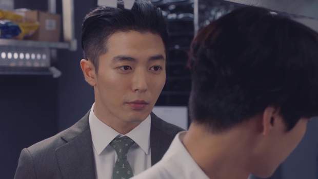 Nam chính kề môi Seo Hyun Jin bị chê quá thua thiệt nam thứ - Ảnh 6. Nam chính kề môi Seo Hyun Jin bị chê quá thua thiệt nam thứ - Ảnh 6.