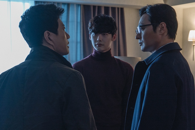 Phim V.I.P. của Lee Jong Suk bị chê nhạt nhẽo, chỉ được 5.5/10 điểm - Ảnh 3.