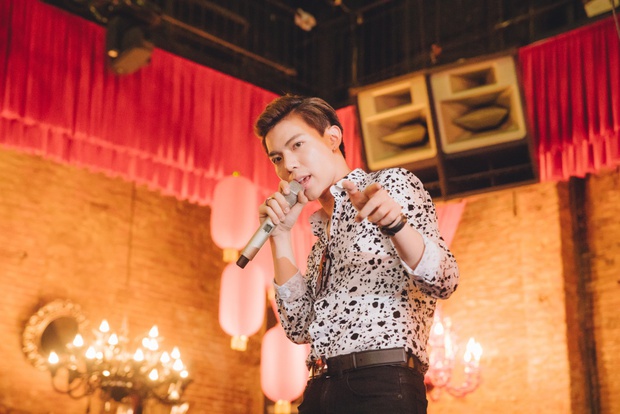 Erik ngày càng khác lạ, lộ nghi án phẫu thuật thẩm mỹ - Ảnh 4. Erik ngày càng khác lạ, lộ nghi án phẫu thuật thẩm mỹ - Ảnh 4.