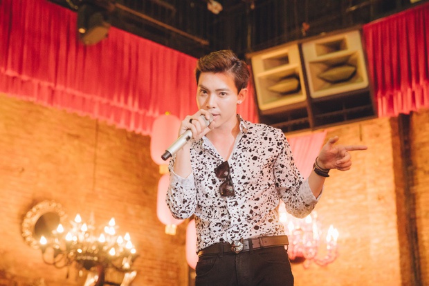 Erik ngày càng khác lạ, lộ nghi án phẫu thuật thẩm mỹ - Ảnh 3. Erik ngày càng khác lạ, lộ nghi án phẫu thuật thẩm mỹ - Ảnh 3.