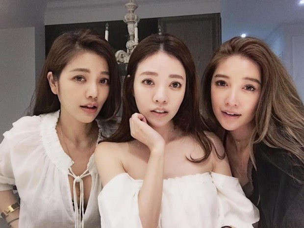 Không chỉ blogger Hàn, blogger Trung Quốc cũng toàn những cô nàng vừa xinh vừa giỏi - Ảnh 1.