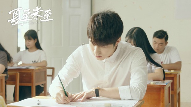 “Xịt máu mũi” trước 11 nam thần sơ mi trắng trên màn ảnh Hoa Ngữ - Ảnh 11. “Xịt máu mũi” trước 11 nam thần sơ mi trắng trên màn ảnh Hoa Ngữ - Ảnh 11.
