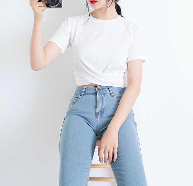 Diện crop top, sơmi bây giờ cứ phải vắt chéo, buộc vạt mới là đúng trend - Ảnh 11.