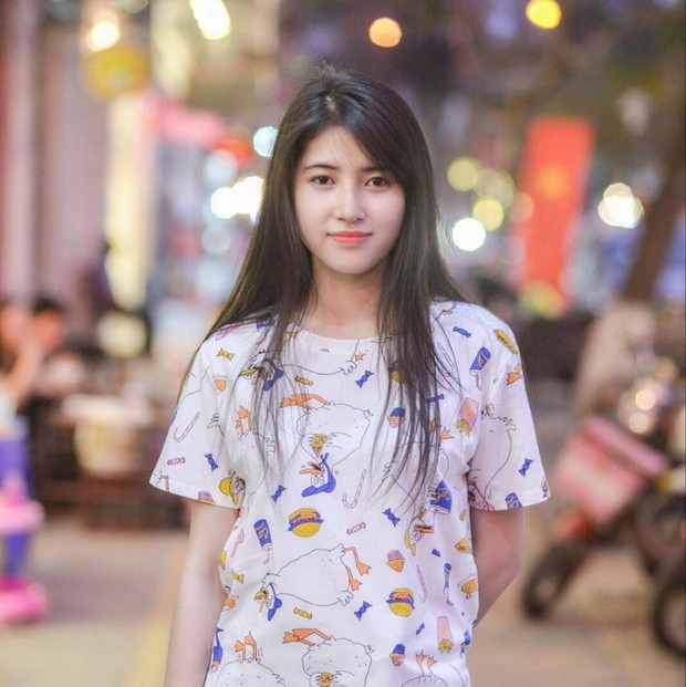 Cô bạn Hải Phòng bị chụp lén lúc đang ngủ gật được gọi là Suzy phiên bản Việt - Ảnh 6. Cô bạn Hải Phòng bị chụp lén lúc đang ngủ gật được gọi là Suzy phiên bản Việt - Ảnh 6.