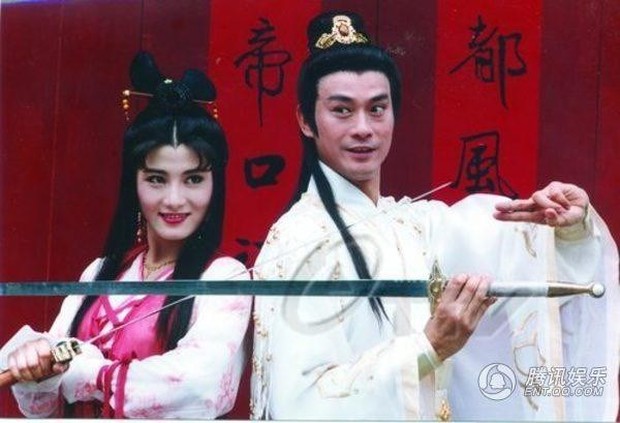 49 tuổi với nhan sắc xuống cấp, không thể tin đây là mỹ nhân Bản Lĩnh Kỳ Hiểu Lam sau 17 năm - Ảnh 8.