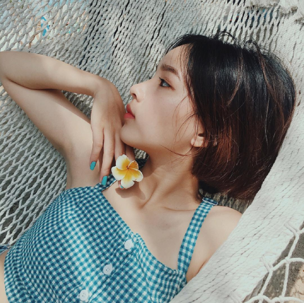 Gái Việt nào xứng danh nữ thần góc nghiêng trên Instagram? - Ảnh 9. Gái Việt nào xứng danh nữ thần góc nghiêng trên Instagram? - Ảnh 9.
