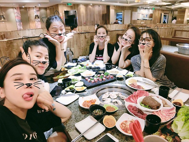 Hội hot girl bỉm sữa thân nhau 10 năm khoe ảnh du lịch đẹp như mơ khiến dân tình hết lời khen ngợi - Ảnh 3.