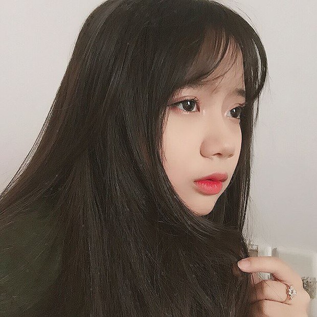 Phía sau một cô gái phiên bản nữ sinh: chỉ mái tóc và vóc dáng thôi cũng xao xuyến không thể rời mắt - Ảnh 4.