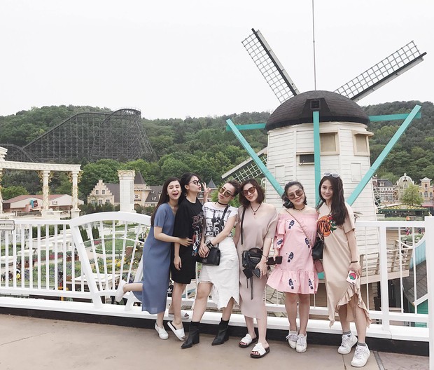 Hội hot girl bỉm sữa thân nhau 10 năm khoe ảnh du lịch đẹp như mơ khiến dân tình hết lời khen ngợi - Ảnh 10.