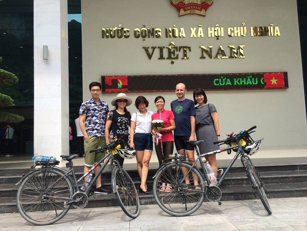 Đôi vợ chồng Việt - Hung đạp xe hơn 11.000km từ Hungary về Việt Nam - Ảnh 20.