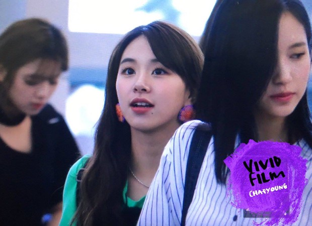 HOT: Tzuyu và Sana đẹp xứng danh nữ thần, cùng thành viên TWICE chuẩn bị đổ bộ Việt Nam - Ảnh 8. HOT: Tzuyu và Sana đẹp xứng danh nữ thần, cùng thành viên TWICE chuẩn bị đổ bộ Việt Nam - Ảnh 8.
