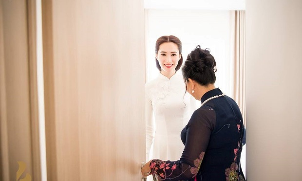 Hé lộ thiệp cưới giản dị của cặp đôi Hoa hậu Đặng Thu Thảo và doanh nhân Trung Tín - Ảnh 5. Hé lộ thiệp cưới giản dị của cặp đôi Hoa hậu Đặng Thu Thảo và doanh nhân Trung Tín - Ảnh 5.