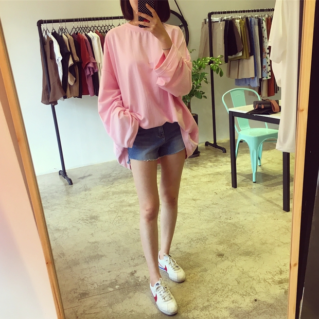 Nike Cortez, mẫu sneaker lạ lẫm đang bùng cháy tại châu Á và dự là sẽ hớp hồn giới trẻ Việt thời gian tới - Ảnh 25. Nike Cortez, mẫu sneaker lạ lẫm đang bùng cháy tại châu Á và dự là sẽ hớp hồn giới trẻ Việt thời gian tới - Ảnh 25.