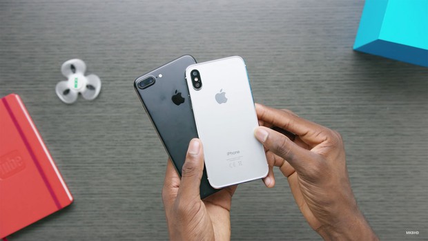 iPhone 8 tiếp tục lộ diện với thiết kế đẹp đến mê mẩn, iFan đã có thể mỉm cười - Ảnh 9. iPhone 8 tiếp tục lộ diện với thiết kế đẹp đến mê mẩn, iFan đã có thể mỉm cười - Ảnh 9.