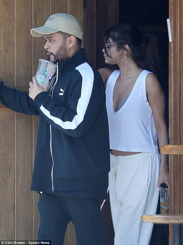 Selena diện áo khoét sâu khoe vòng 1 bên The Weeknd, Justin lại hẹn hò với người đẹp mới - Ảnh 2.