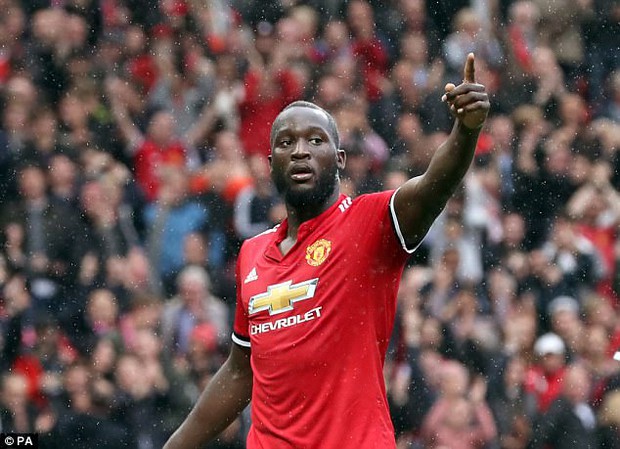 Khoác áo Man Utd, giá trị của Lukaku tăng phi mã - Ảnh 1.