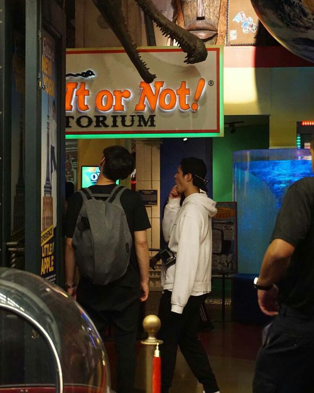 Đã tìm ra cặp bromance hot nhất showbiz Hàn: Đều đẹp như tranh, tài năng lại còn dính nhau như sam - Ảnh 5.