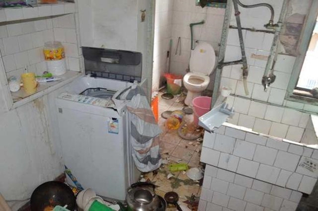 Đói bụng mà chẳng thấy bạn trai đem cơm về, cô gái trẻ biến tổ ấm thành bãi chiến trường - Ảnh 3.