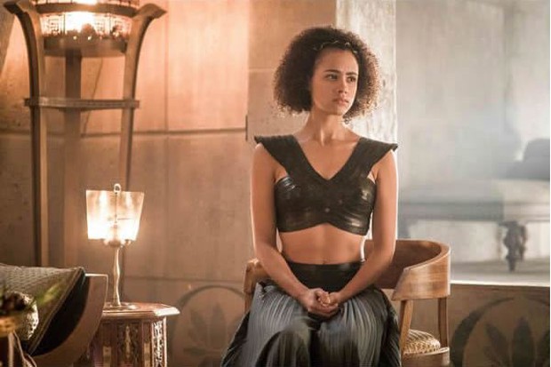 10 mỹ nhân đẹp nghiêng nước nghiêng thành của Game of Thrones - phim truyền hình hot nhất hành tinh! - Ảnh 11. 10 mỹ nhân đẹp nghiêng nước nghiêng thành của Game of Thrones - phim truyền hình hot nhất hành tinh! - Ảnh 11.