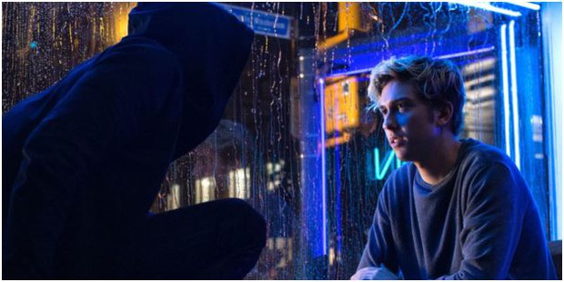 10 thay đổi ngớ ngẩn khiến Death Note 2017 trở thành thảm họa phim ảnh - Ảnh 7. 10 thay đổi ngớ ngẩn khiến Death Note 2017 trở thành thảm họa phim ảnh - Ảnh 7.