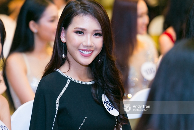 Hoàng Thùy, Mâu Thủy khoe đường cong quyến rũ cùng dàn thí sinh tại họp báo HHHVVN - Ảnh 16. Hoàng Thùy, Mâu Thủy khoe đường cong quyến rũ cùng dàn thí sinh tại họp báo HHHVVN - Ảnh 16.