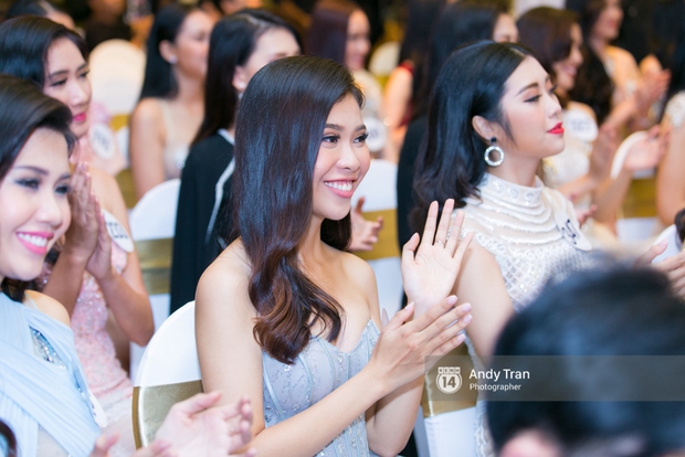 Hoàng Thùy, Mâu Thủy khoe đường cong quyến rũ cùng dàn thí sinh tại họp báo HHHVVN - Ảnh 17. Hoàng Thùy, Mâu Thủy khoe đường cong quyến rũ cùng dàn thí sinh tại họp báo HHHVVN - Ảnh 17.