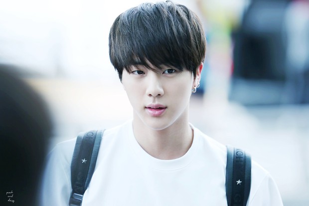 Nam chính Bad Genius được lùng sục gắt gao: Đích thị là soái ca áo trắng năm xưa chúng ta cùng theo đuổi! - Ảnh 5. Nam chính Bad Genius được lùng sục gắt gao: Đích thị là soái ca áo trắng năm xưa chúng ta cùng theo đuổi! - Ảnh 5.