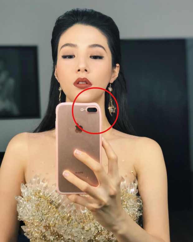 Diễm My 9x tự sướng như nào mà thon luôn cả điện thoại thế kia! - Ảnh 2.