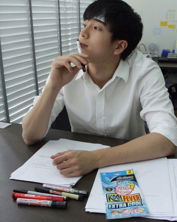 Nam chính Bad Genius được lùng sục gắt gao: Đích thị là soái ca áo trắng năm xưa chúng ta cùng theo đuổi! - Ảnh 16. Nam chính Bad Genius được lùng sục gắt gao: Đích thị là soái ca áo trắng năm xưa chúng ta cùng theo đuổi! - Ảnh 16.