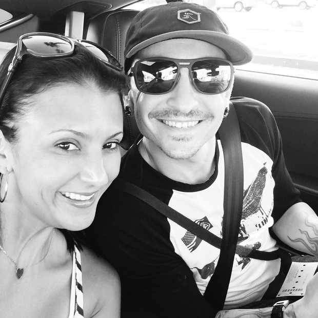 Nhìn cuộc sống gia đình hạnh phúc của Chester (Linkin Park) trước đây, chẳng ai ngờ anh sẽ rơi vào bi kịch tự tử - Ảnh 4.