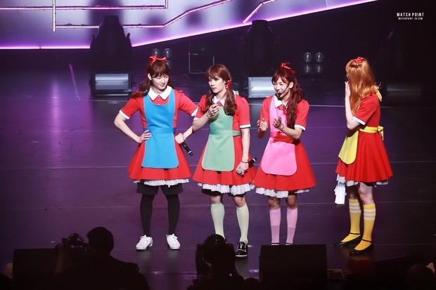 Nào có ai ngờ sẽ bắt gặp "dấu vết" của các idol Hàn tại... tiệm giặt là Nào có ai ngờ sẽ bắt gặp "dấu vết" của các idol Hàn tại... tiệm giặt là