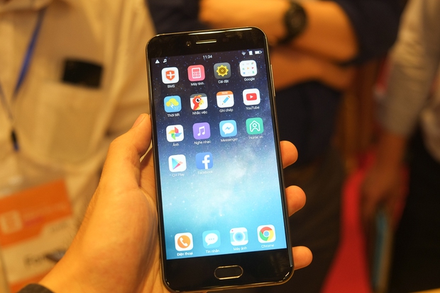 Trên tay nhanh Bphone 2017 vừa ra mắt: thiết kế không thực sự nổi trội! - Ảnh 11. Trên tay nhanh Bphone 2017 vừa ra mắt: thiết kế không thực sự nổi trội! - Ảnh 11.