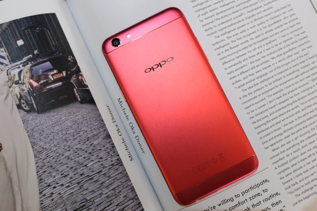 Trên tay OPPO F3 phiên bản Đỏ Đam Mê: màu sắc mới nổi bật, cấu hình và giá không đổi - Ảnh 8.