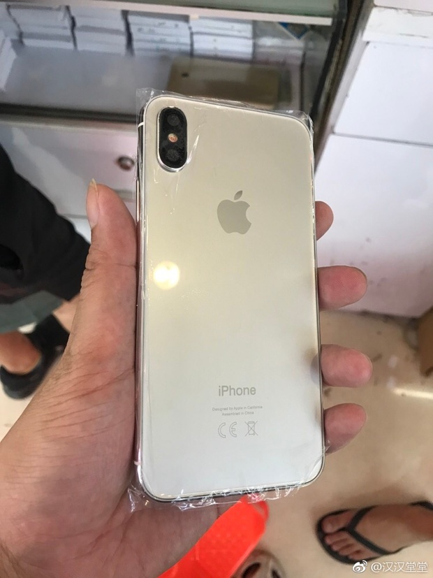 iPhone 8 vừa lộ dung nhan xấu không thể ngờ, iFan sẽ phải thất vọng - Ảnh 3. iPhone 8 vừa lộ dung nhan xấu không thể ngờ, iFan sẽ phải thất vọng - Ảnh 3.