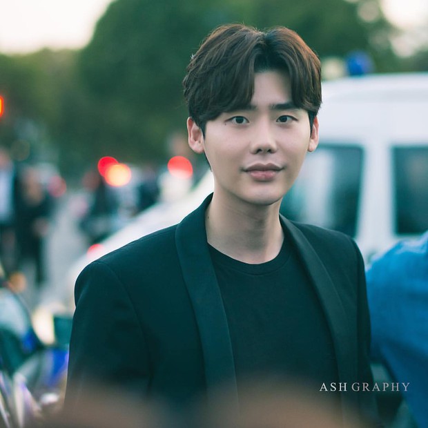 Kelbin Lei, Nga Nguyễn, Kaylee siêu chất, xuất hiện cùng Lee Jong Suk, Victoria f(x) tại show Saint Laurent - Ảnh 2.