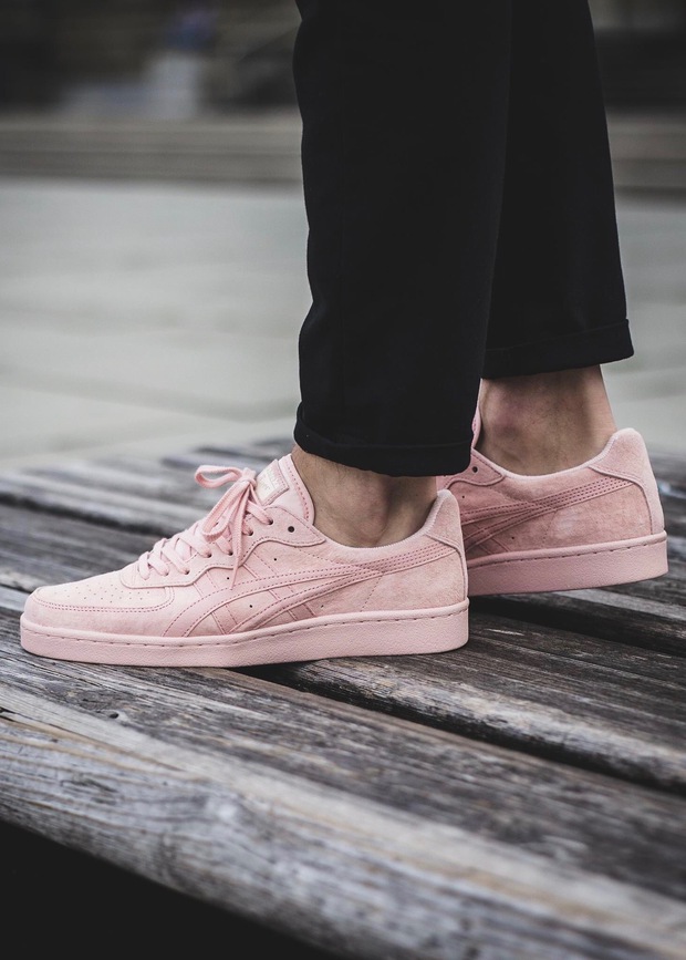 Mùa Back To School năm nay sẽ thật nhạt nếu tủ giày của bạn không có một trong những đôi sneakers sau - Ảnh 18. Mùa Back To School năm nay sẽ thật nhạt nếu tủ giày của bạn không có một trong những đôi sneakers sau - Ảnh 18.