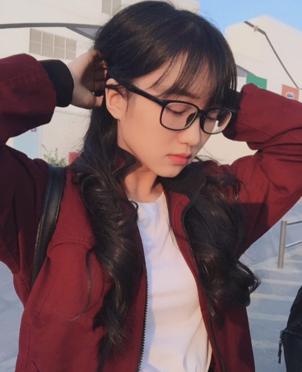 Sinh viên trường người ta: Xinh đẹp, đa tài, 19 tuổi đã là MC truyền hình - Ảnh 8. Sinh viên trường người ta: Xinh đẹp, đa tài, 19 tuổi đã là MC truyền hình - Ảnh 8.