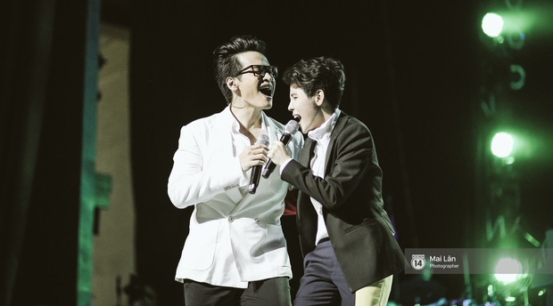 Quên Hà Anh Tuấn đi, hãy thưởng thức Fragile Concert hết mình bằng cả thanh xuân của bạn - Ảnh 10. Quên Hà Anh Tuấn đi, hãy thưởng thức Fragile Concert hết mình bằng cả thanh xuân của bạn - Ảnh 10.