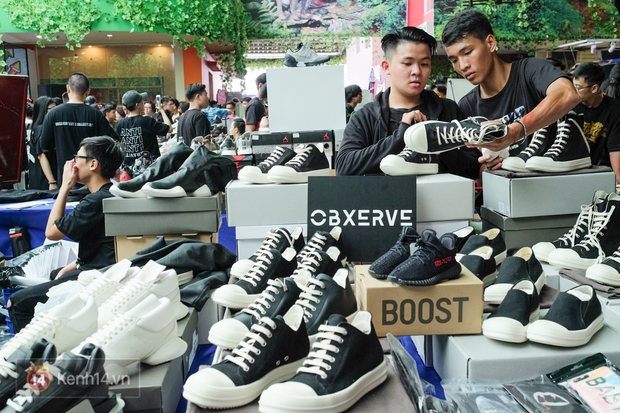 Sài Gòn: Cận cảnh sự kiện lớn nhất năm về giày sneaker đang thu hút hàng ngàn bạn trẻ đến tham dự! - Ảnh 10.