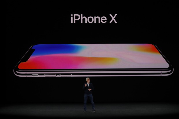 Apple đọc iPhone X là iPhone ten nhưng iFan lại không chịu như thế - Ảnh 1.