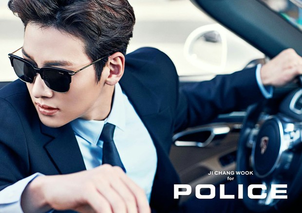 Có ai như Ji Chang Wook: Cạo đầu nhập ngũ vẫn trở thành hiện tượng vì quá... điển trai - Ảnh 10. Có ai như Ji Chang Wook: Cạo đầu nhập ngũ vẫn trở thành hiện tượng vì quá... điển trai - Ảnh 10.