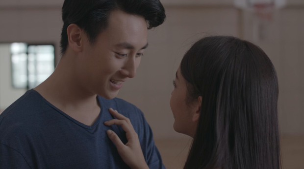 Glee Việt tập 5: Sau sự cố tinh trùng nước nóng, Rocker Nguyễn bất ngờ ôm hôn Cindy V - Ảnh 12.