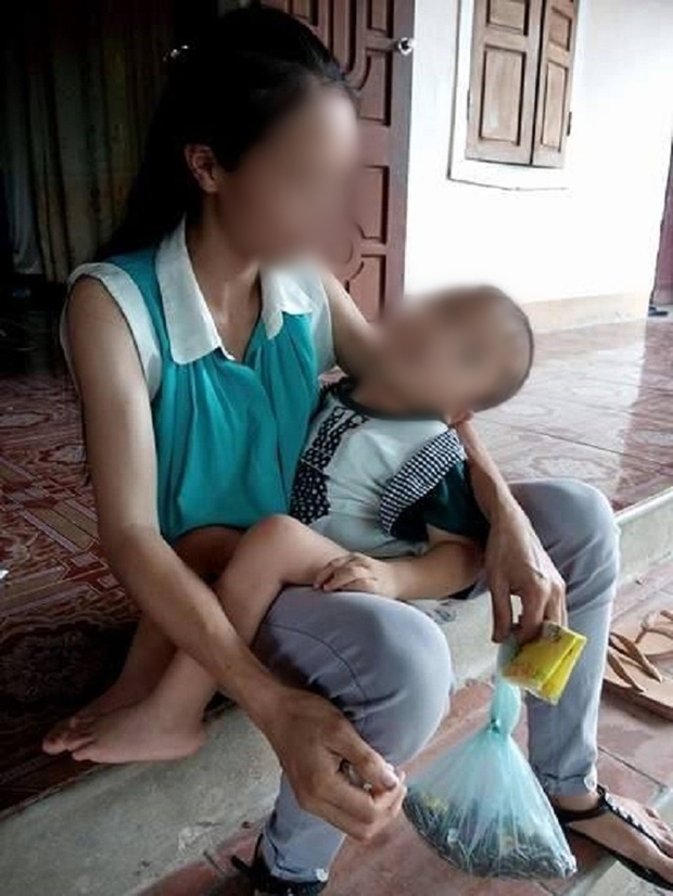 Bị người yêu bỏ khi mang thai, cô gái nuốt nước mắt làm mẹ đơn thân, nuôi con tàn tật - Ảnh 1. Bị người yêu bỏ khi mang thai, cô gái nuốt nước mắt làm mẹ đơn thân, nuôi con tàn tật - Ảnh 1.
