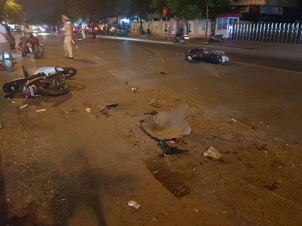 Hải Phòng: Xe điên Porsche đâm liên hoàn làm 7 người bị thương nặng - Ảnh 2.