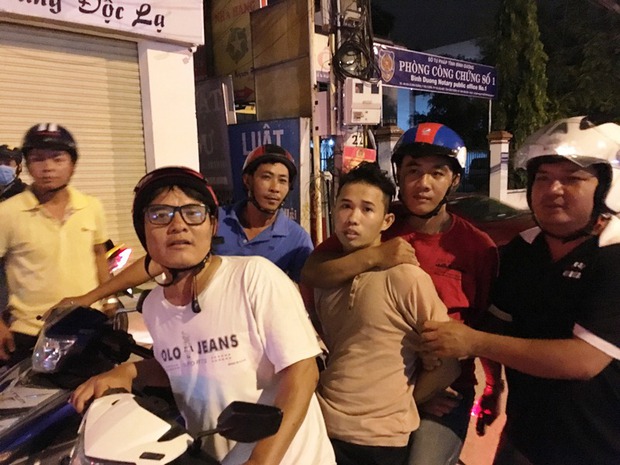 Được cô gái nhờ quay đầu xe, gã đàn ông cướp luôn SH - Ảnh 1. Được cô gái nhờ quay đầu xe, gã đàn ông cướp luôn SH - Ảnh 1.