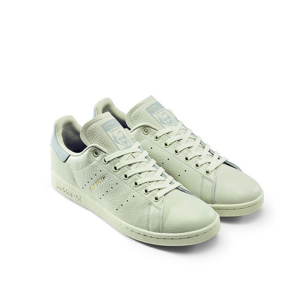 Pharrell Williams và Stan Smith tái hợp cho BST mới toàn tone màu pastel đẹp mê hồn của adidas - Ảnh 17. Pharrell Williams và Stan Smith tái hợp cho BST mới toàn tone màu pastel đẹp mê hồn của adidas - Ảnh 17.