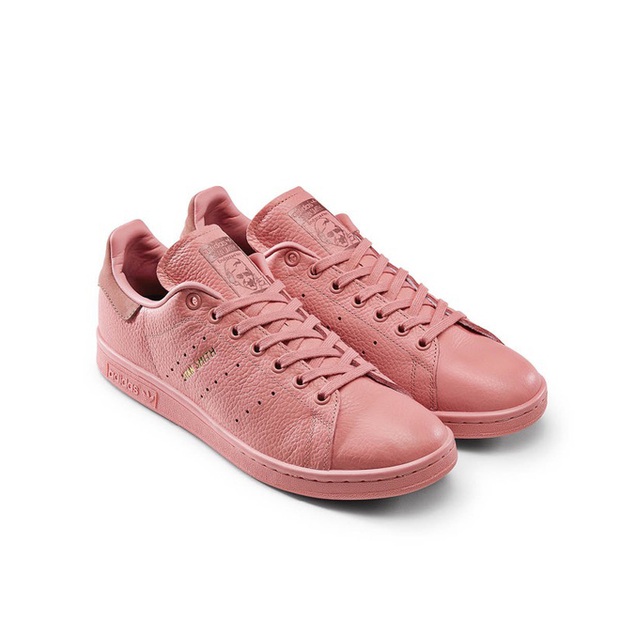 Pharrell Williams và Stan Smith tái hợp cho BST mới toàn tone màu pastel đẹp mê hồn của adidas - Ảnh 18. Pharrell Williams và Stan Smith tái hợp cho BST mới toàn tone màu pastel đẹp mê hồn của adidas - Ảnh 18.